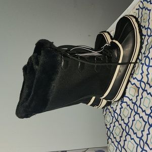 JBU Tall Black Fur lined snow boot